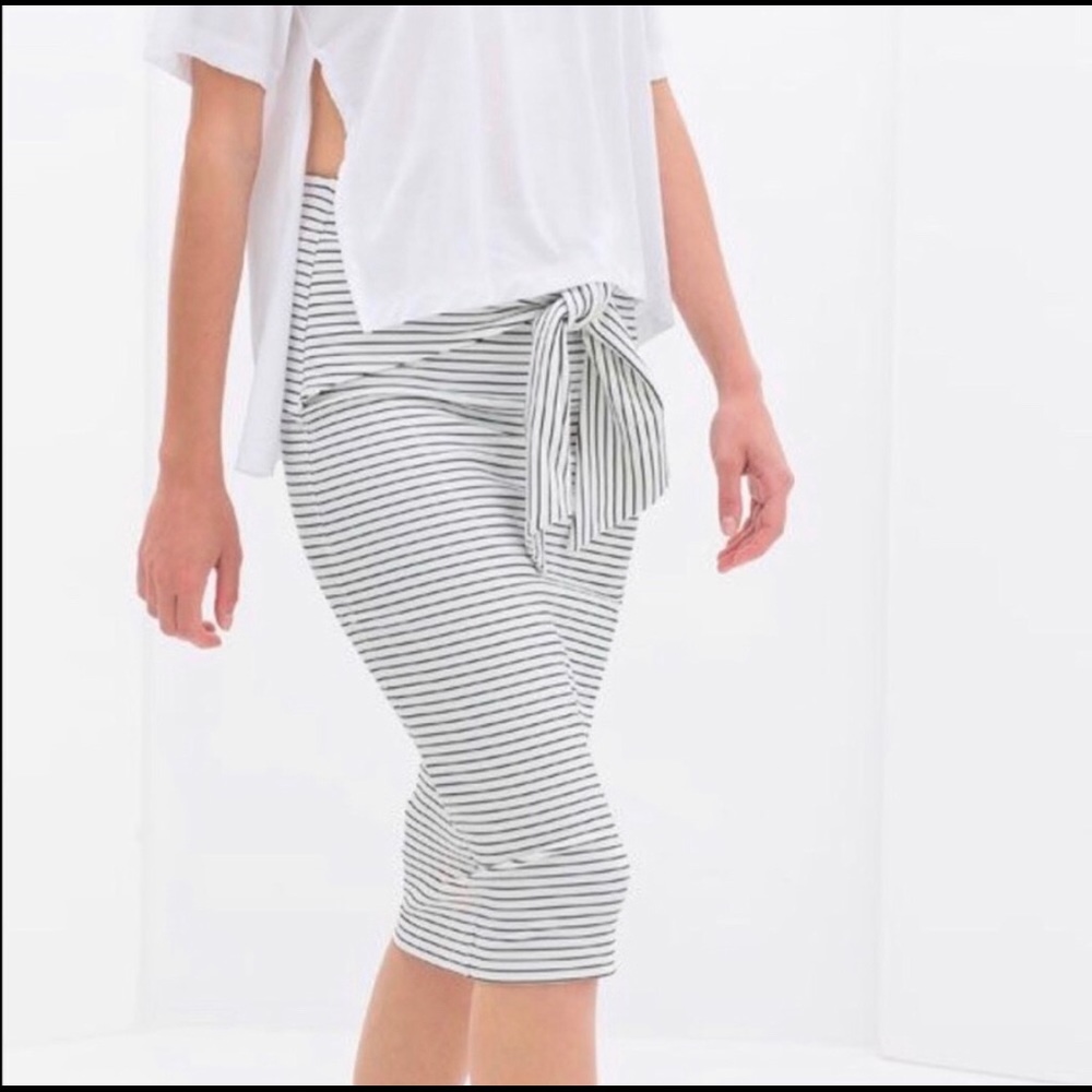 New Zara High Waist Stretch Striped Knee Skirt - Coastal Hamptons Boat Prep
